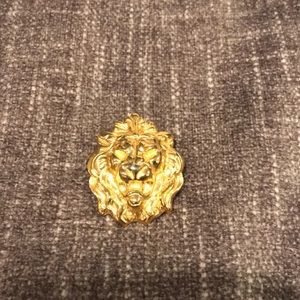 Vintage 1970s Anne Klein lion face brooch